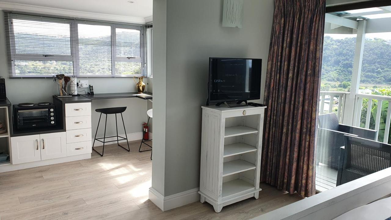Modern Solar Powered 1 Bed Studio Apartment With Amazing Views Plettenberg Bay Dış mekan fotoğraf